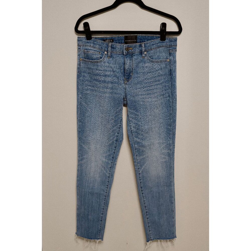 White House Black Market Girlfriend Jeans – Size 6 👖